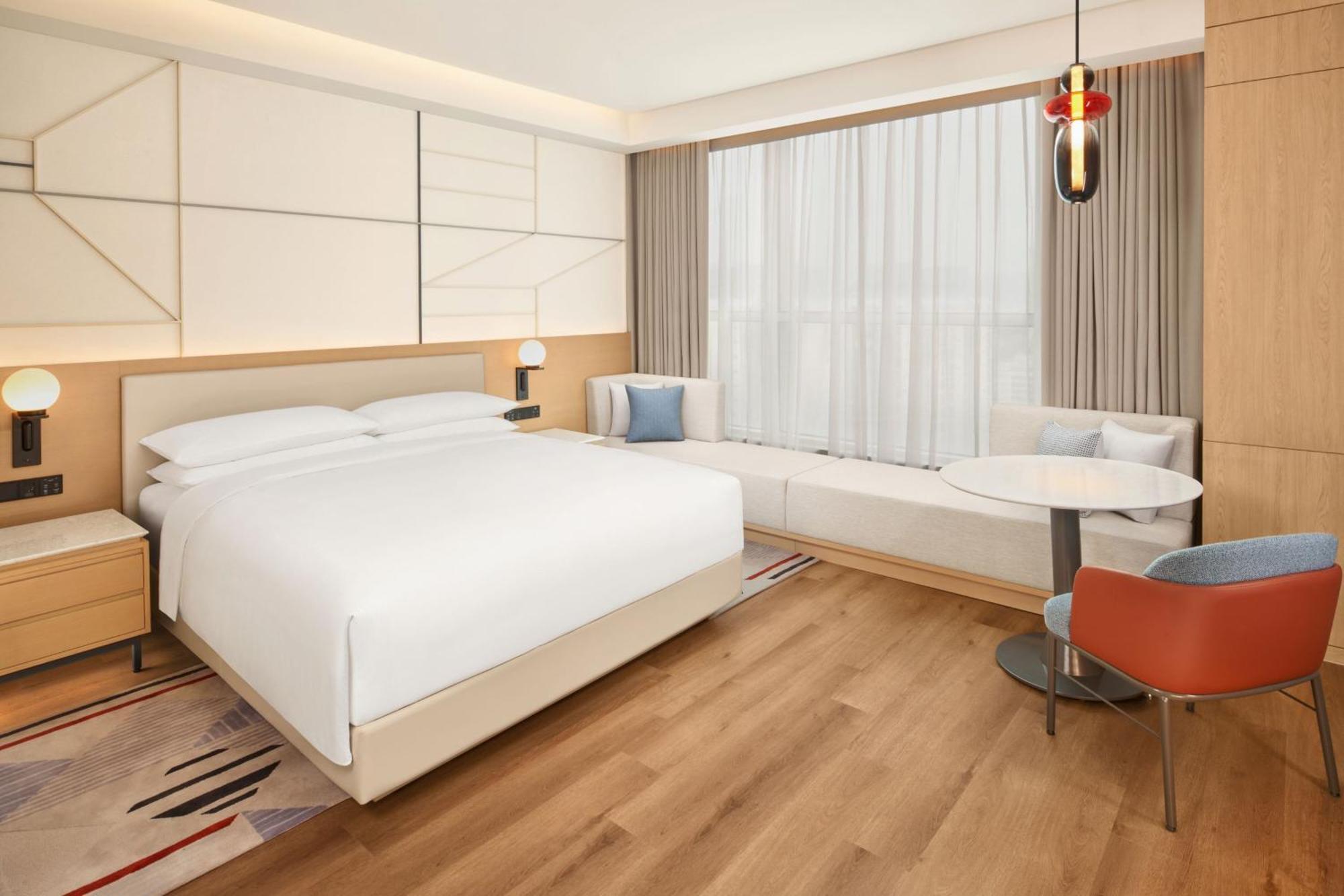 Premium Deluxe King Room